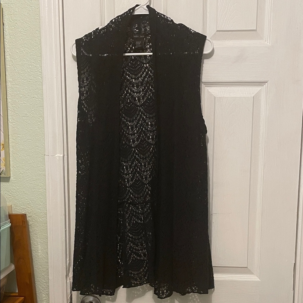 Sleeveless Black Lace Open-Front Vest